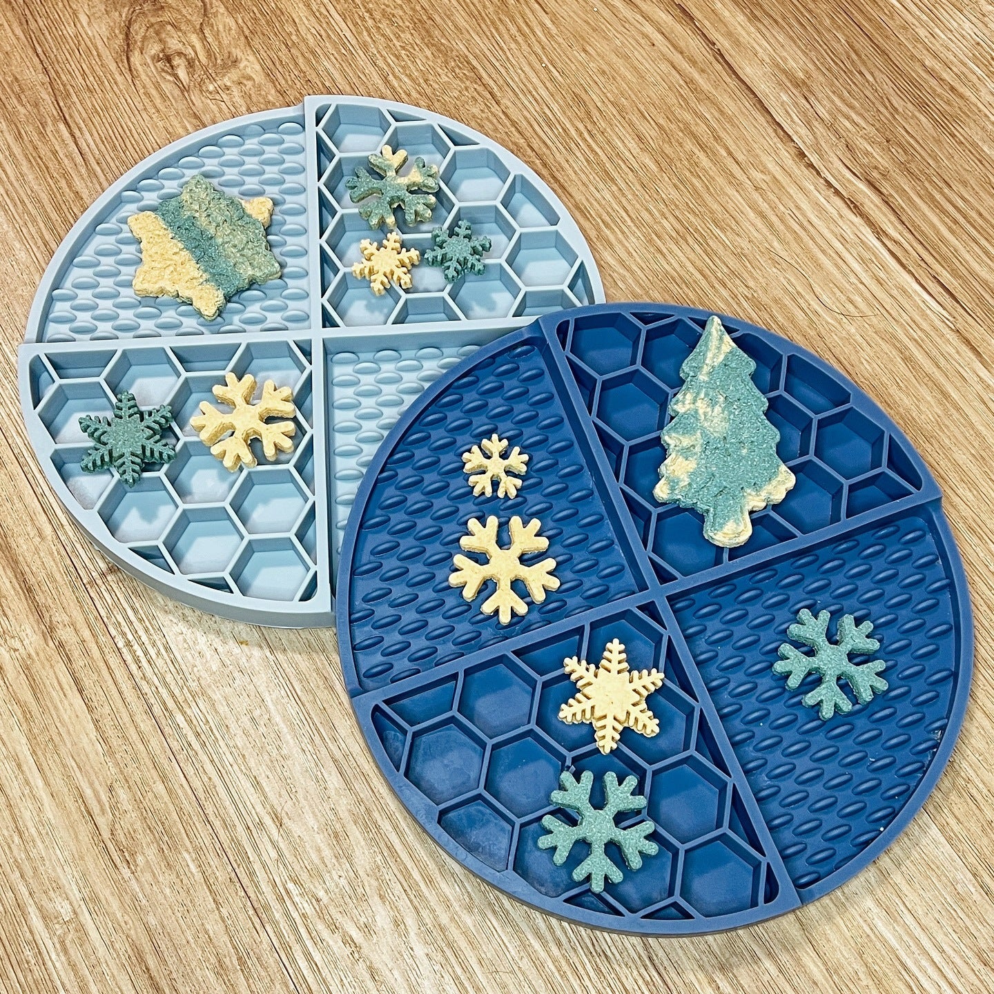 2 Pcs Grey Honeycomb Pet Slow Feeder Bowl - Anti-Choke Silicone Lick Mat with Suction for Dogs